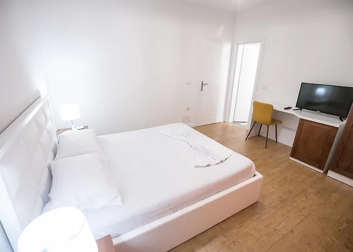 Sidi Отель Тирана